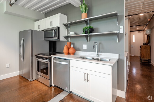 1BR, 1BA - A1 - 640SF - Kitchen