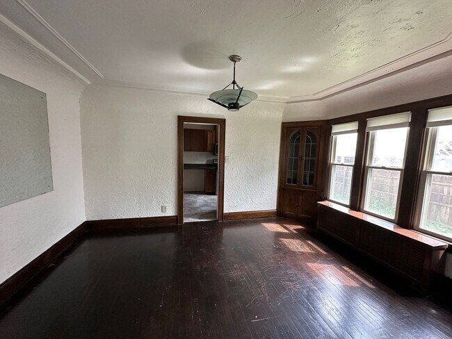 Photo - 1818-1820 E Newberry Blvd Unit 1820