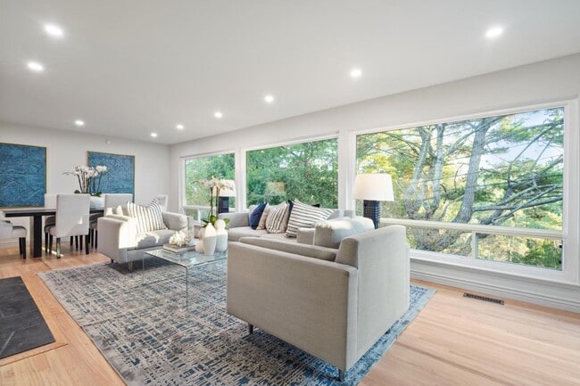 Photo - 3811 Farm Hill Blvd