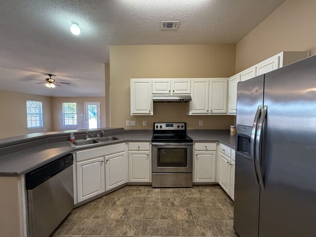 Photo - 3 Bedroom 2 Bath Brick Home in Milton!