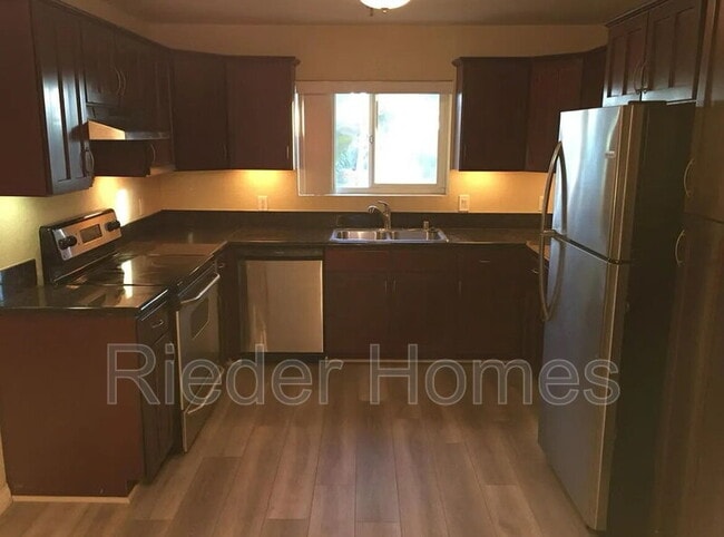 5252 Orange Ave Unidad 103