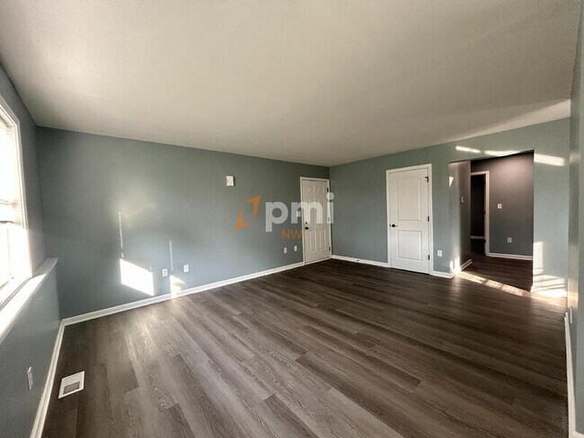 Photo - 5930 Fiesta Ave Unit Apt B