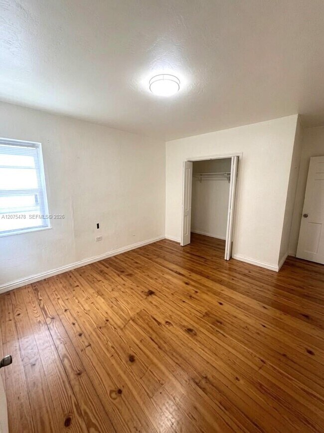 1258 Marseille Dr Unidad 2
