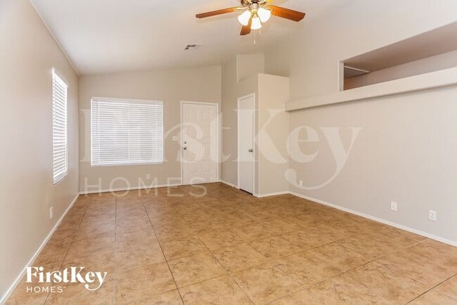 Photo - 3621 Walnut Wood St