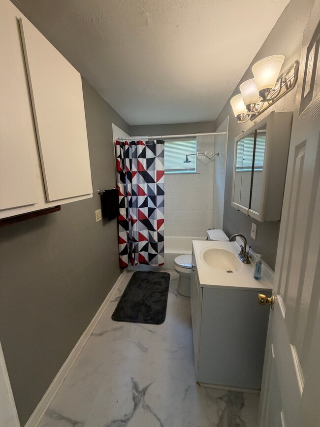 9506 Sierra Dr