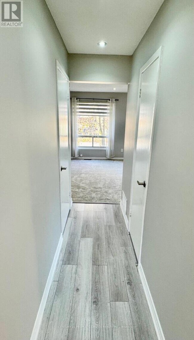 Photo - 16 Franklin Ct