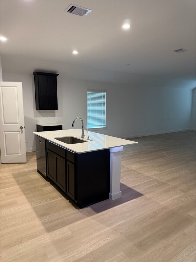 Photo - 1543 Merulana Lane