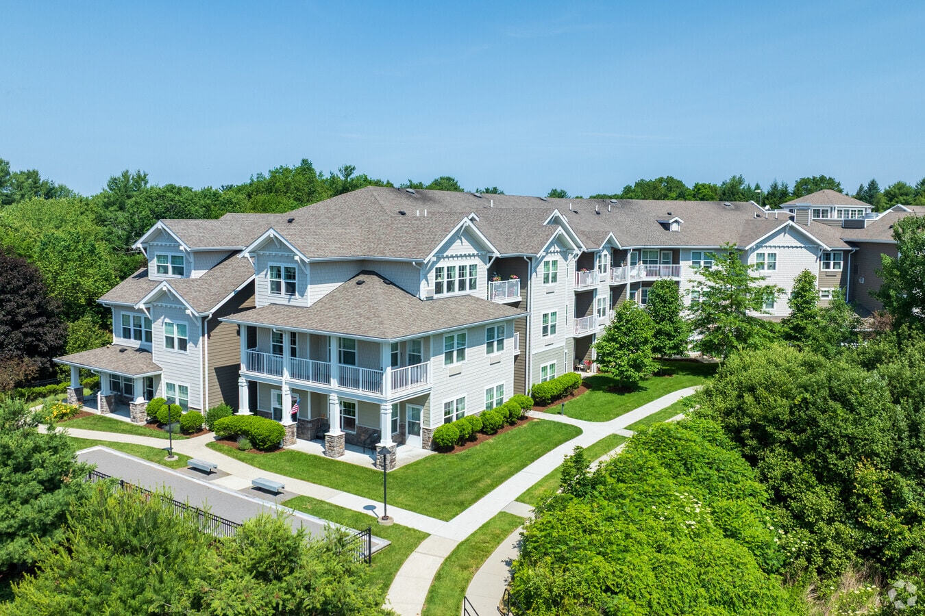 Edificio Alt - Magnolia Heights Gracious Living