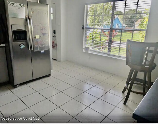 Photo - 700 Pampas St NW