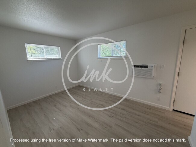 415-421 E. Long Street