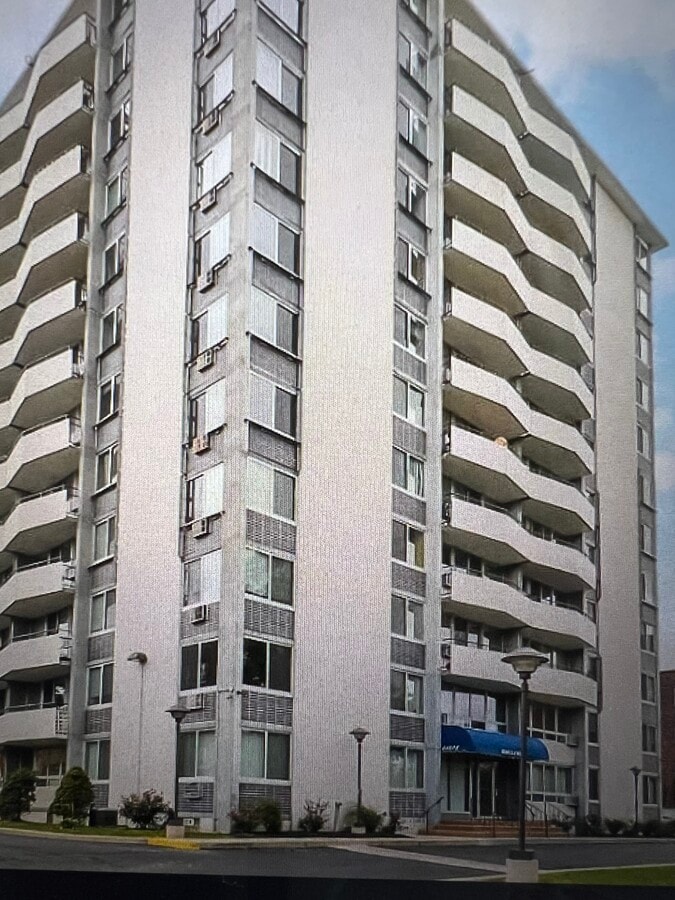 Photo - 11811 Lake Ave Unit 907