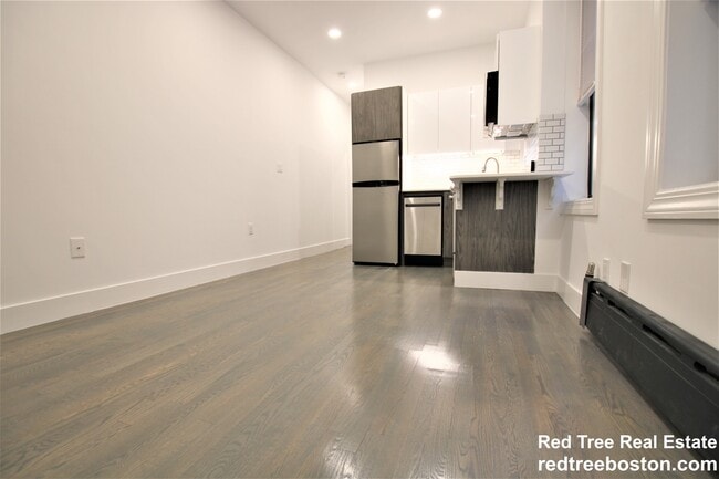 Photo - 24 Phillips St Unit 2