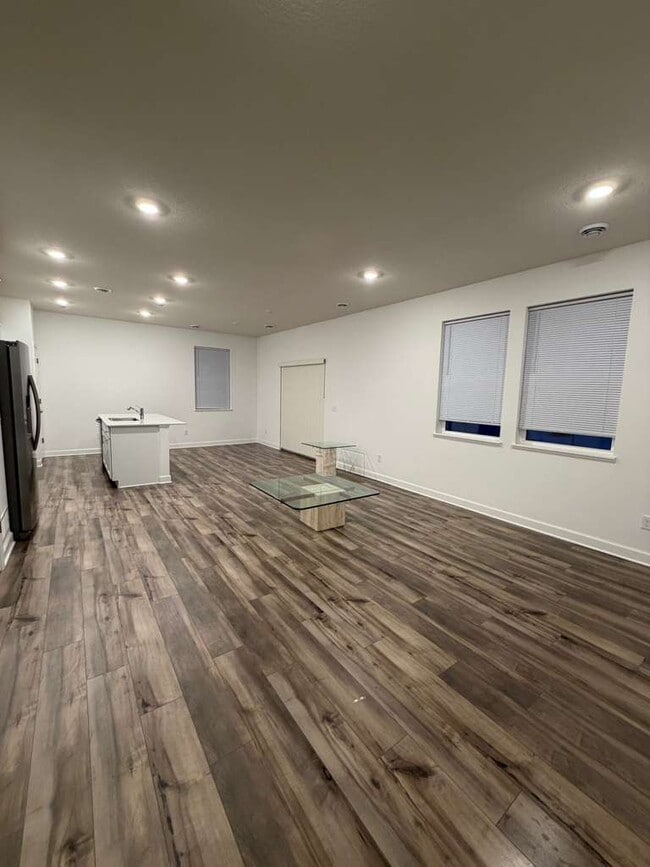 Photo - 10604 Heron Ave S