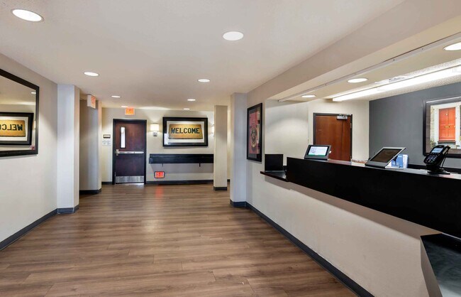 Furnished Studio-Kansas City - South