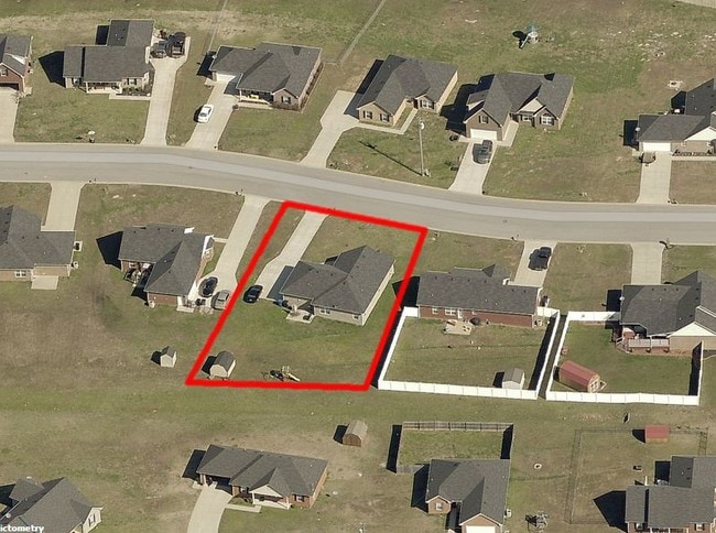 Photo - 2676 Delong St