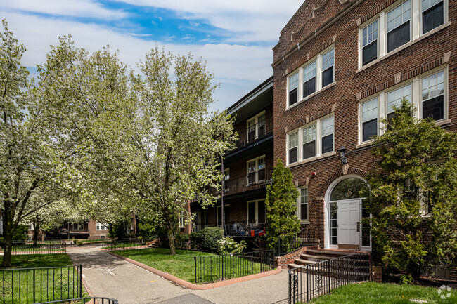 Building Photo - Nazing Court Rental