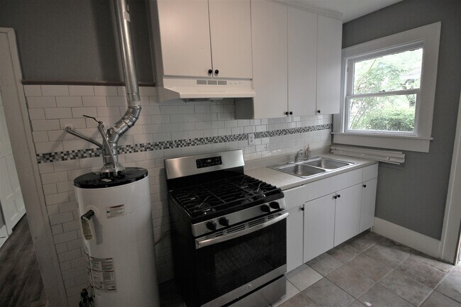 Photo - 4405 Woodside St Unidad 1