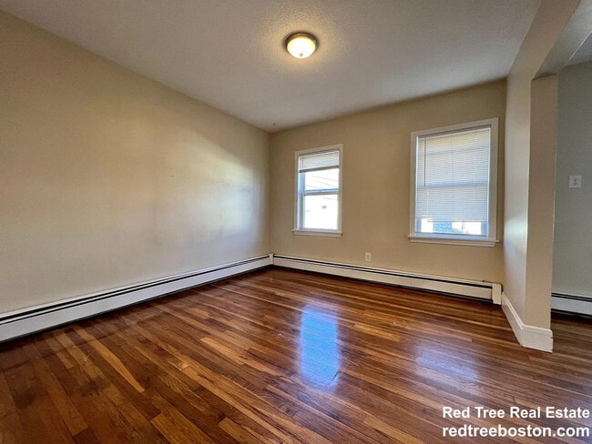 Photo - 17 Linden St Unidad 2-bed 1-b