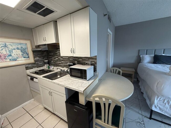 Photo - 6165 Carrier Dr Unidad 3311