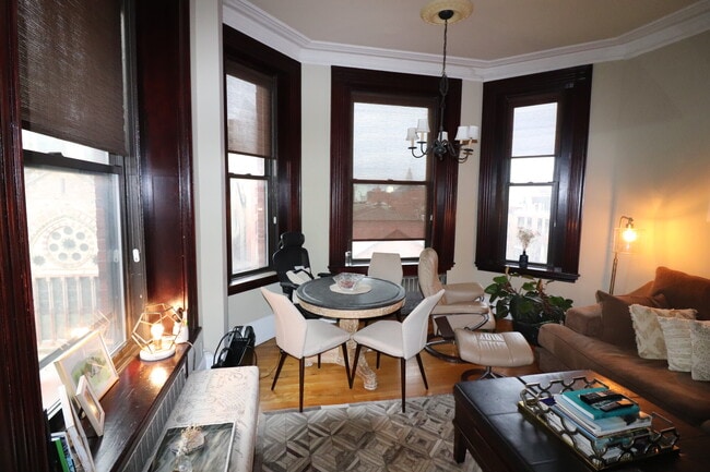 Photo - 271 Dartmouth St Unidad 5F