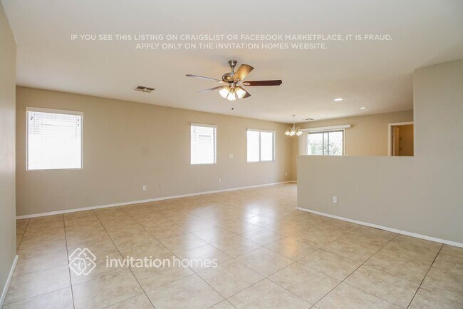 Photo - 1102 E Dust Devil Dr