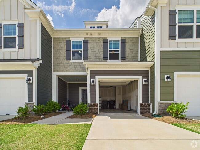 Building Photo - 2843 Yeager Dr NW Rental