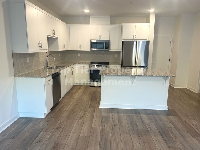 Photo - ***Gorgeous 2 bed / 2.5 bath / 1,083 sqft Townhouse in New Citro Community of Fallbrook - Availab...