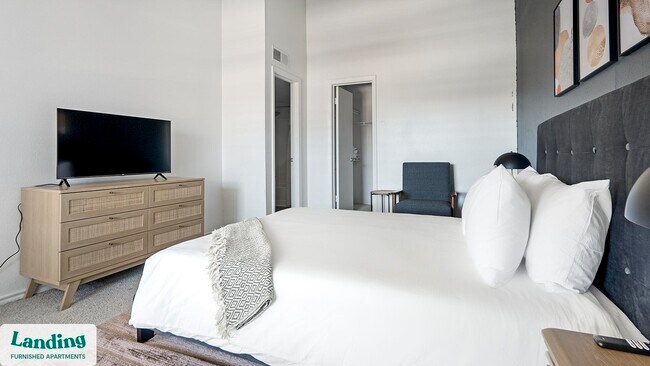 Photo - 1071 Clayton Ln Unidad M1012.1407619