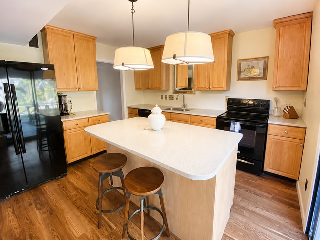 2524 Yorkdale Dr