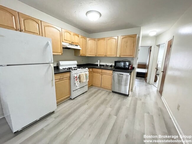 Photo - 84 Hammond St
