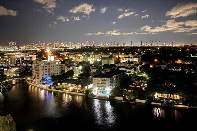 Photo - 2555 Collins Ave Unit 1906