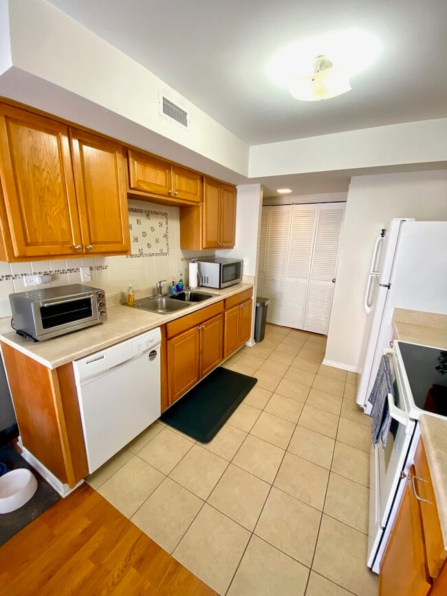 Photo - 2346 Old Kings Ct