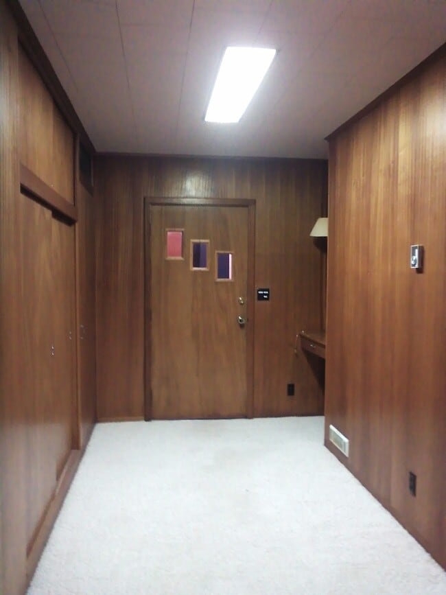 Photo - Large Shop Perfect for a home based business, plus 136 feet of waterfront.