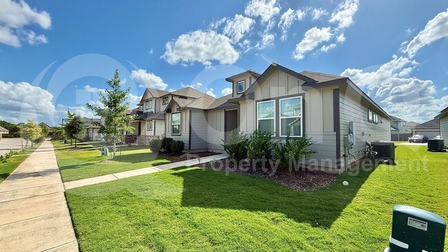Photo - 103 Hackberry Branch Dr