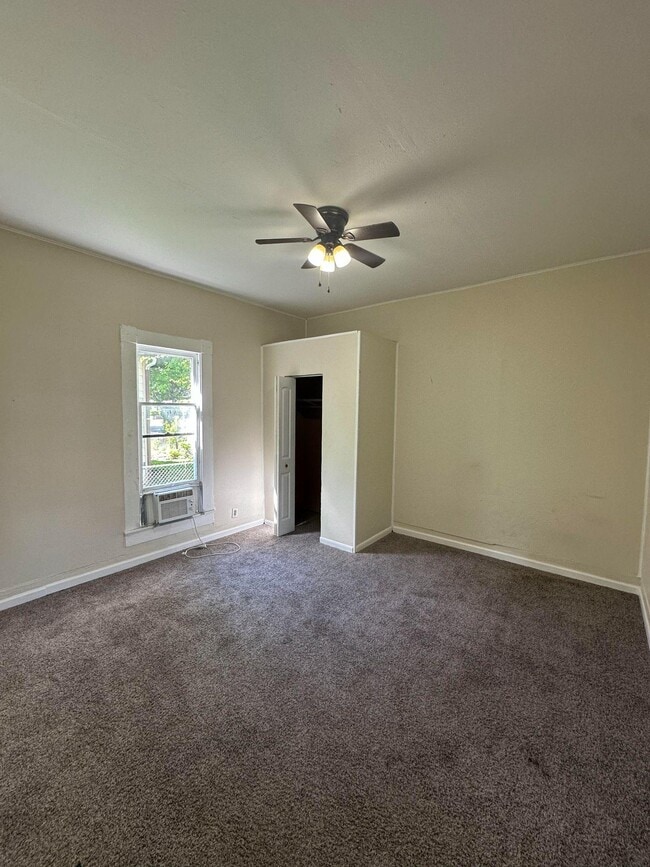 Photo - 1502 Cedar St