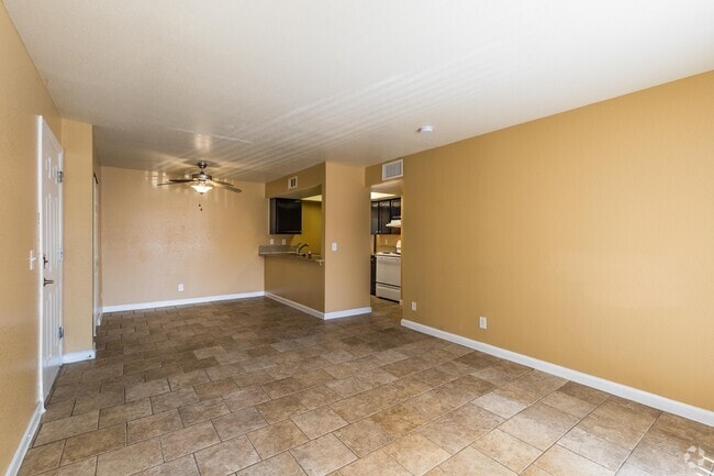 1 BR, 1 BA - 656SF