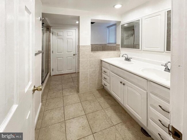 Photo - 1115 Riva Ridge Dr