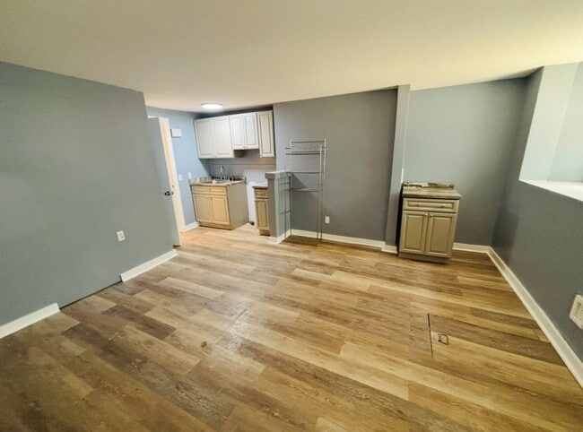 Building Photo - 99 Columbia St Rental