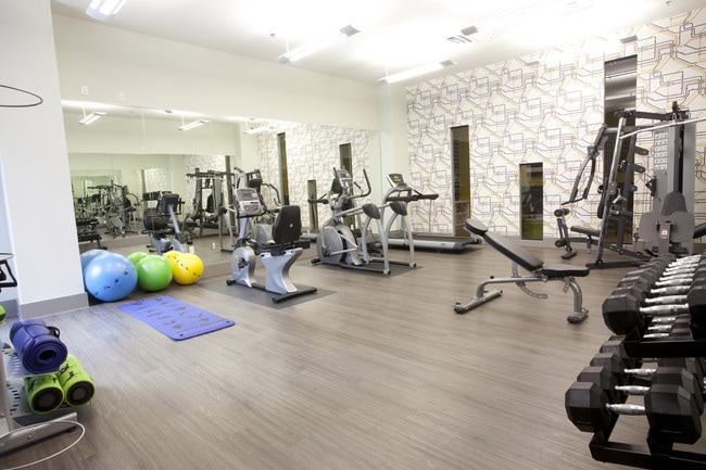 Photo - SUMMIT PARQUE, LLC Apartments