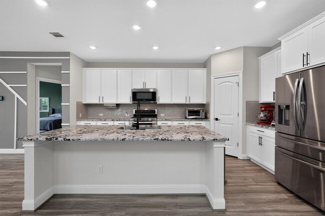 Photo - 208 Windom Way
