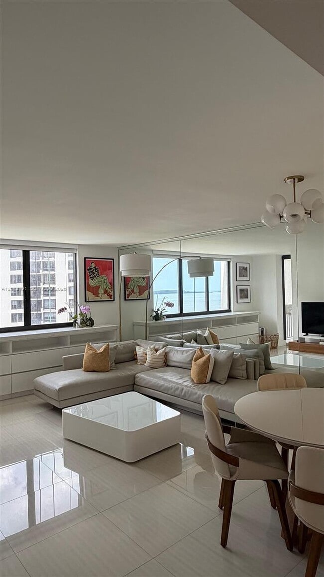 Building Photo - 540 Brickell Key Dr Unit 1101