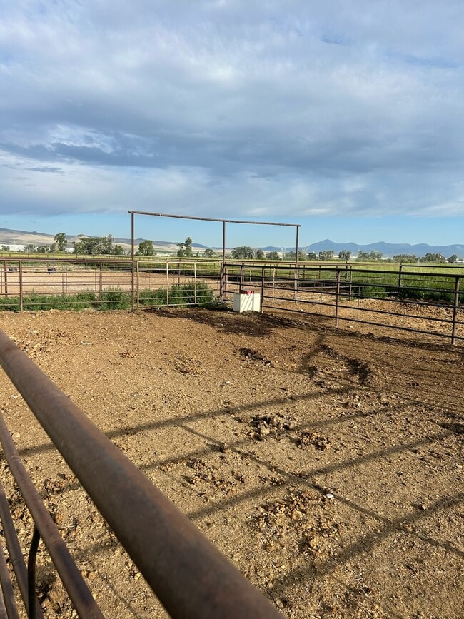 Photo - 2500 Old Stage Rd