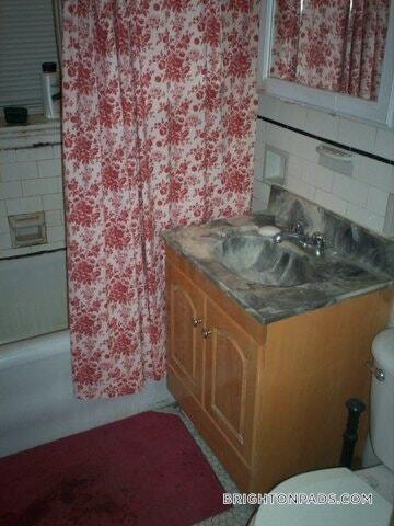 Photo - 1657 Commonwealth Ave Unidad 5