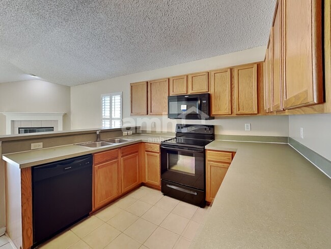 Photo - 509 Chancellor Dr W