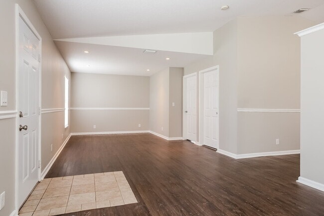 Photo - 3589 Quentin Ave