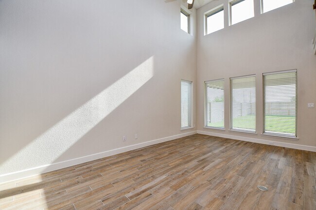 Photo - 3223 Rockrose Pl