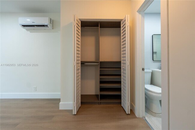 Photo - 1615 NE 9th St Unit 2