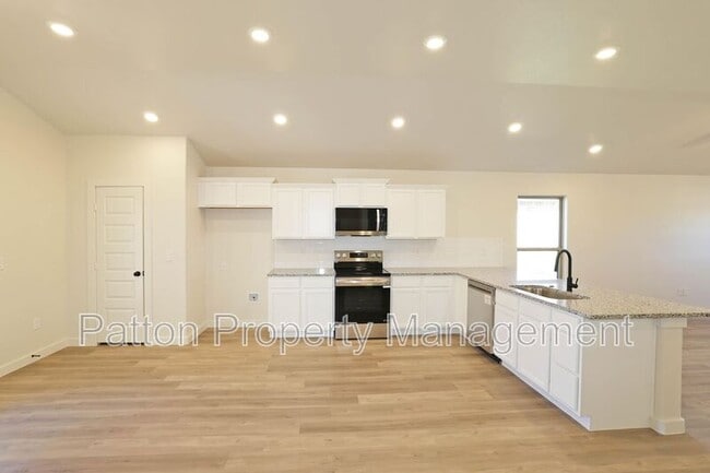 Photo - 9901 Heartland Ave