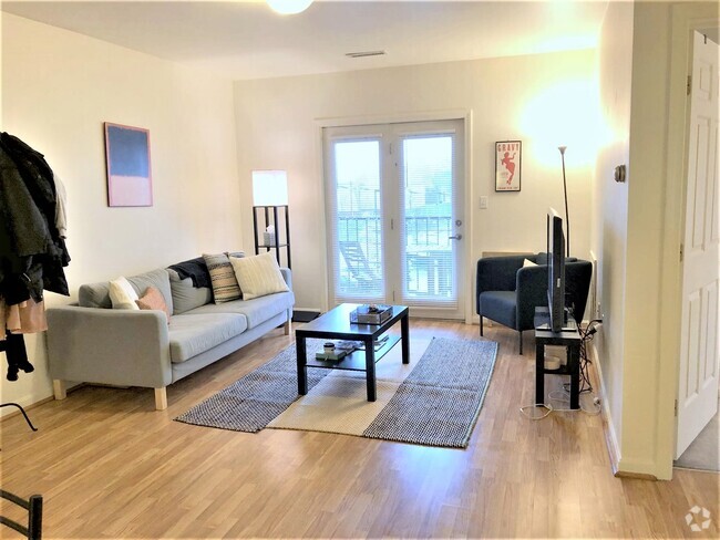 Building Photo - 3 Kent Ct Unit 5 Rental