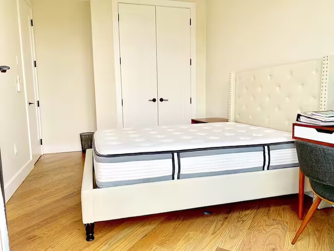 Photo - Furnished room/NOT APARTMENT Unit 4PH